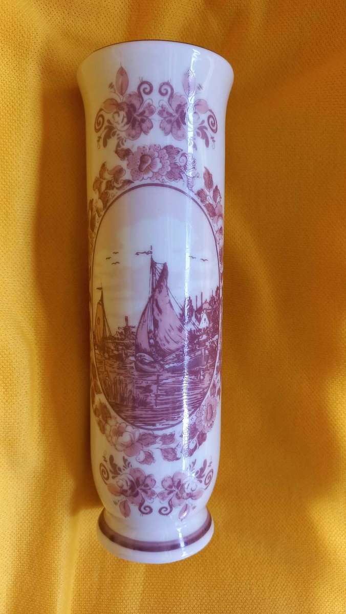 Pink Delft vase Oude Molen Fabriek