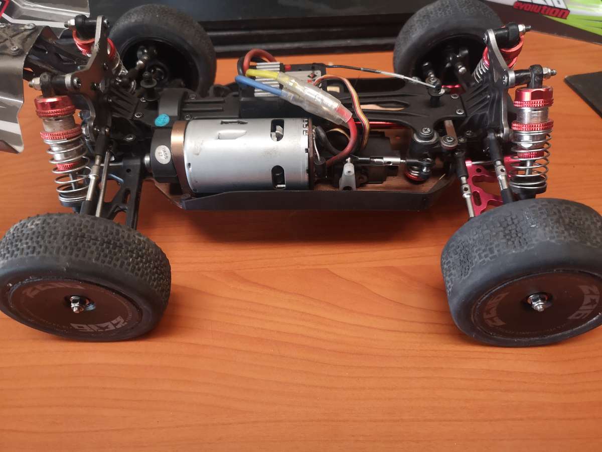 Rc car wltoys 144001