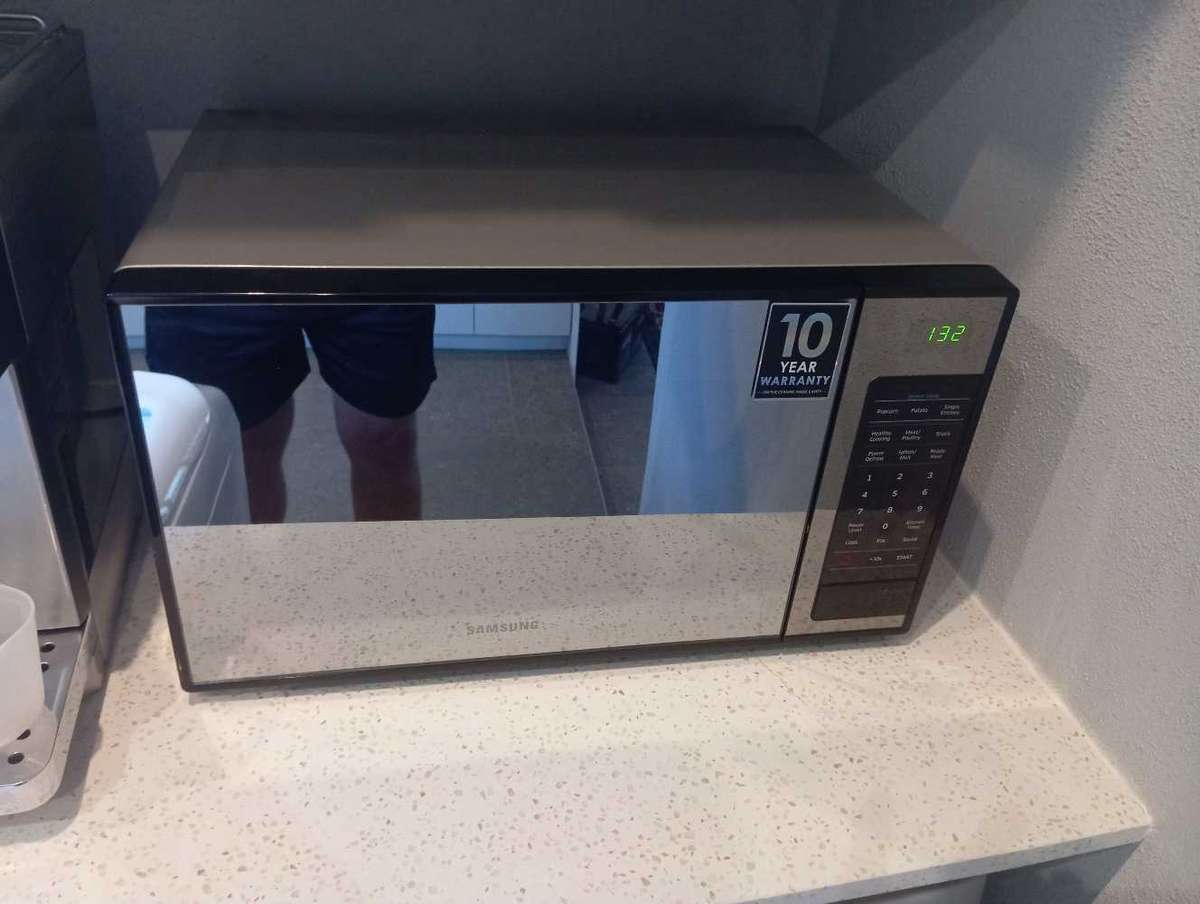Samsung  32 l  Electronic Microwave Oven