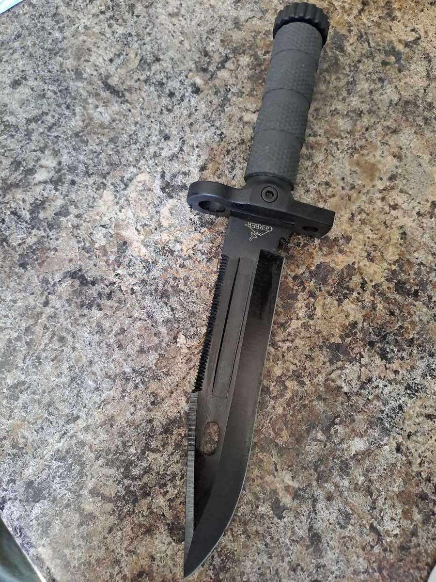 Gerber survival knife