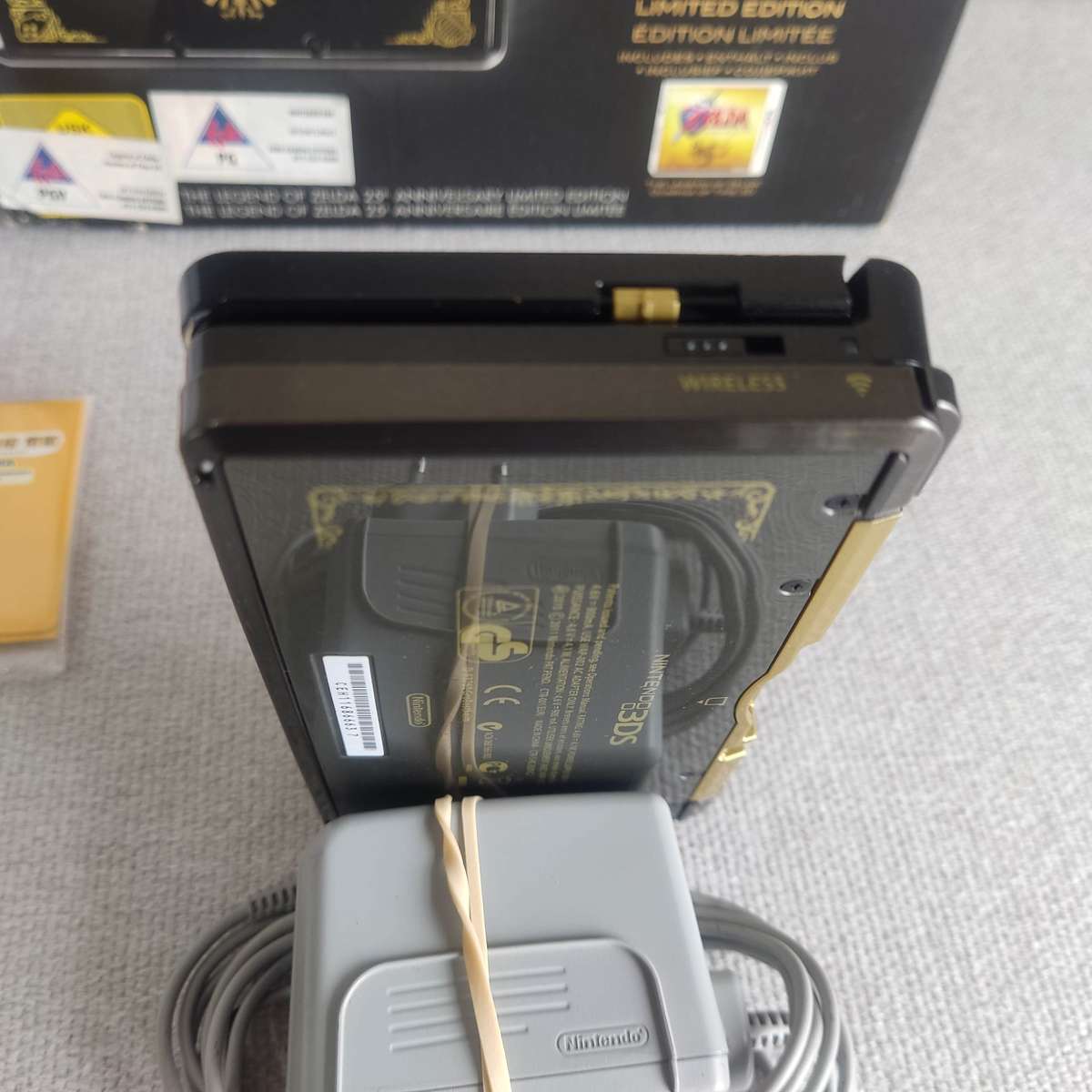 Nintendo 3Ds The Legend of Zelda 25 th anniversary Limited Edition