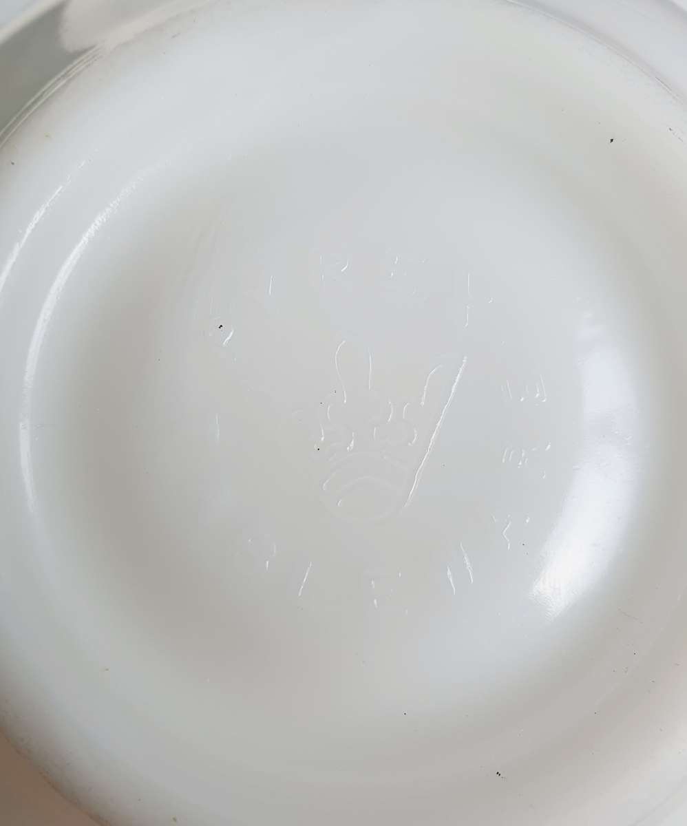 Vintage Duo Pyrex Tableware Bowl with Clover leaf Shamrock design from 1960