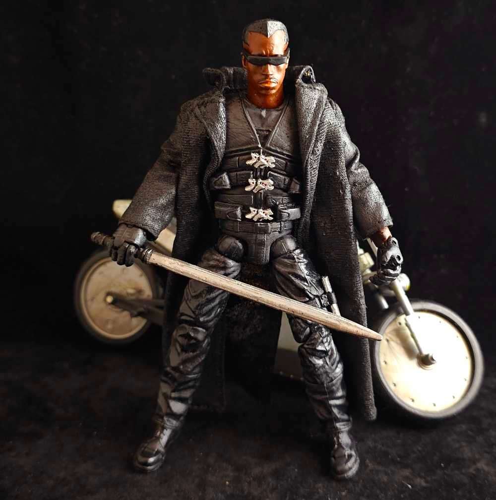 ToyBiz Marvel Legends Blade (Movie Version)