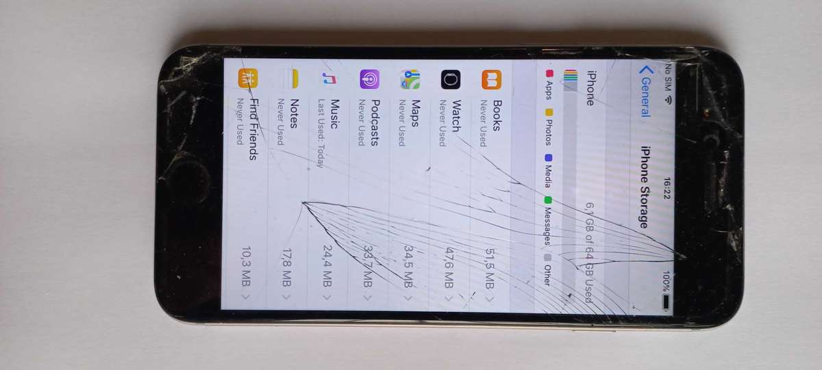 IPhone 6 Space Grey (Damaged screen)
