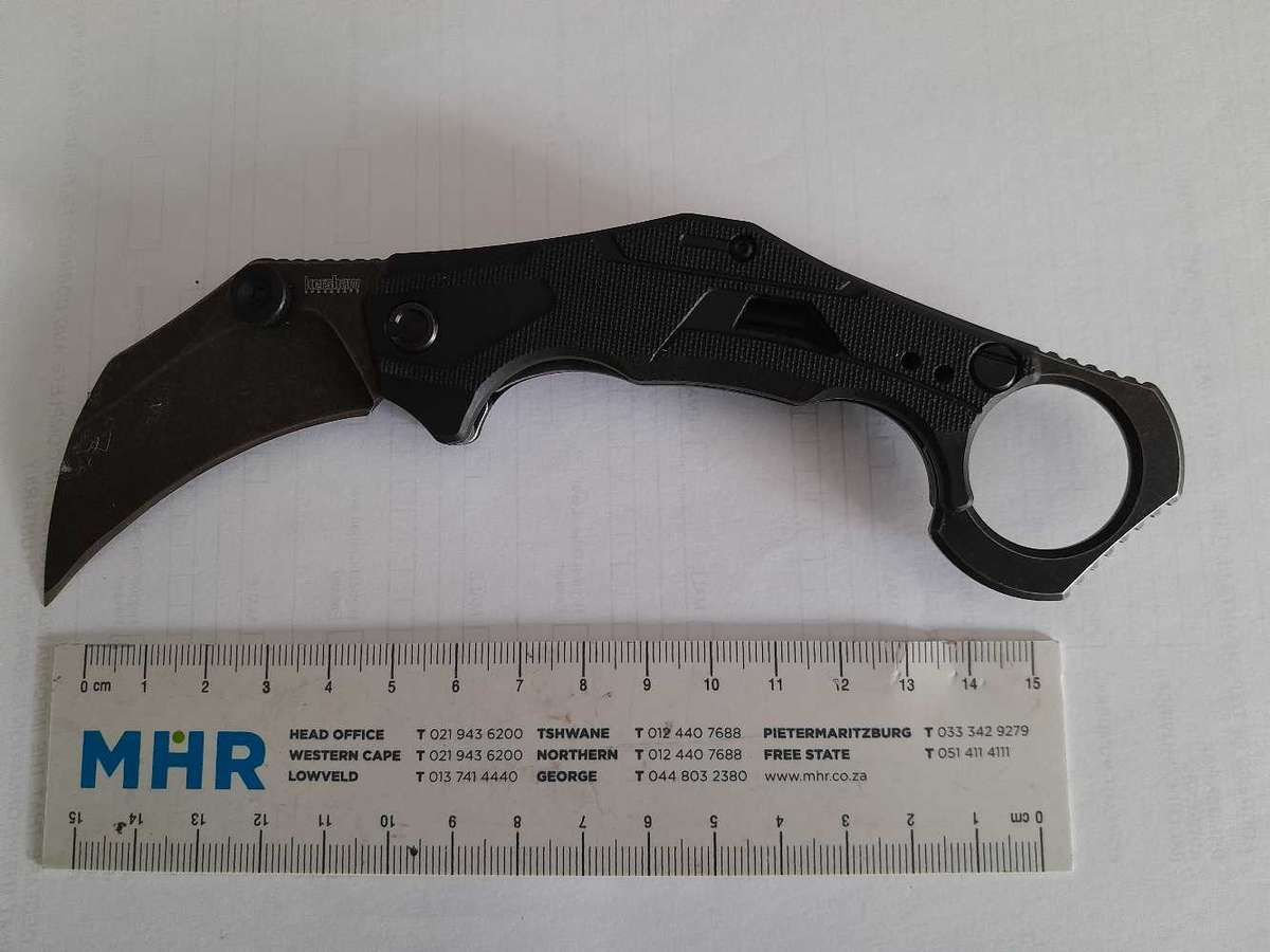 Kershaw Outlier Karambit, as new. Model 2064.