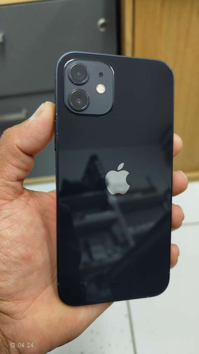 Apple iPhone 12 64GB black (Pre Owned)
