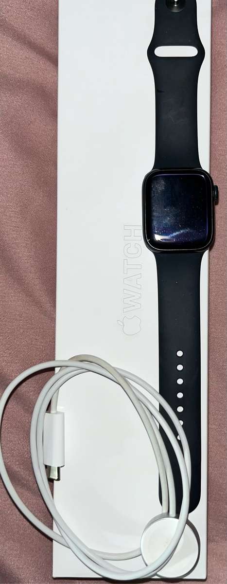 Apple watch series 7 41mm gps