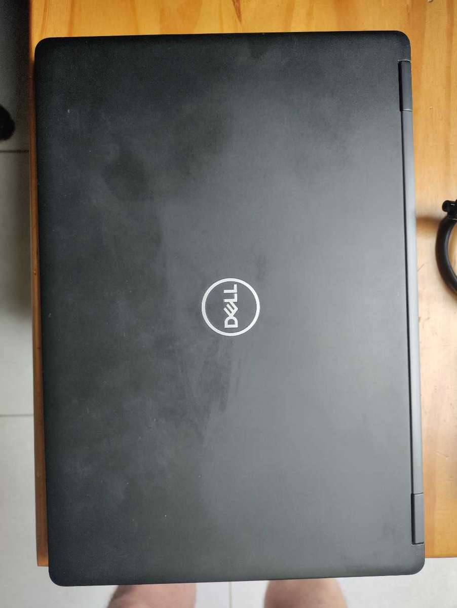 Dell Latitude 5495 14" Laptop AMD Ryzen 5 Pro 2 GHz 20 GB 256 GB SSD W10P FHD