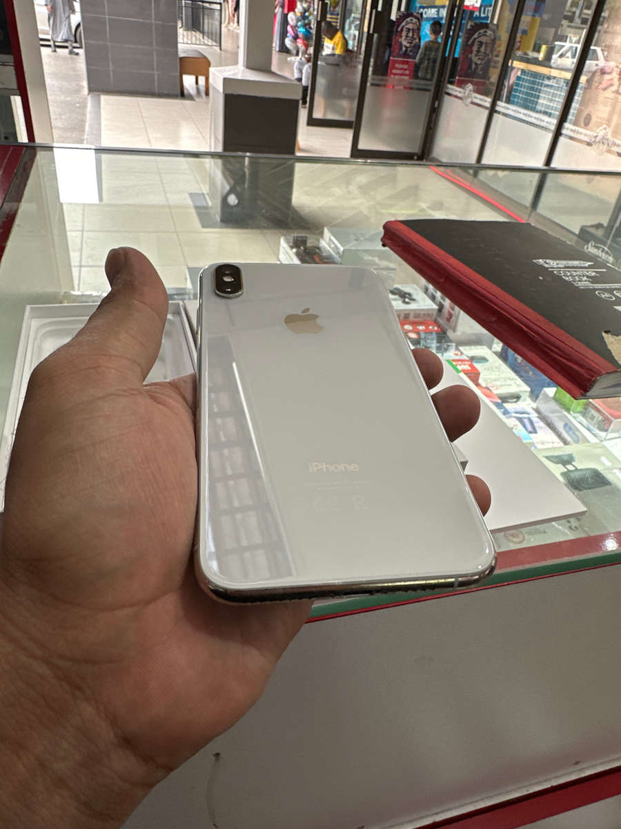 IPHONE XS MAX 256GB SILVER