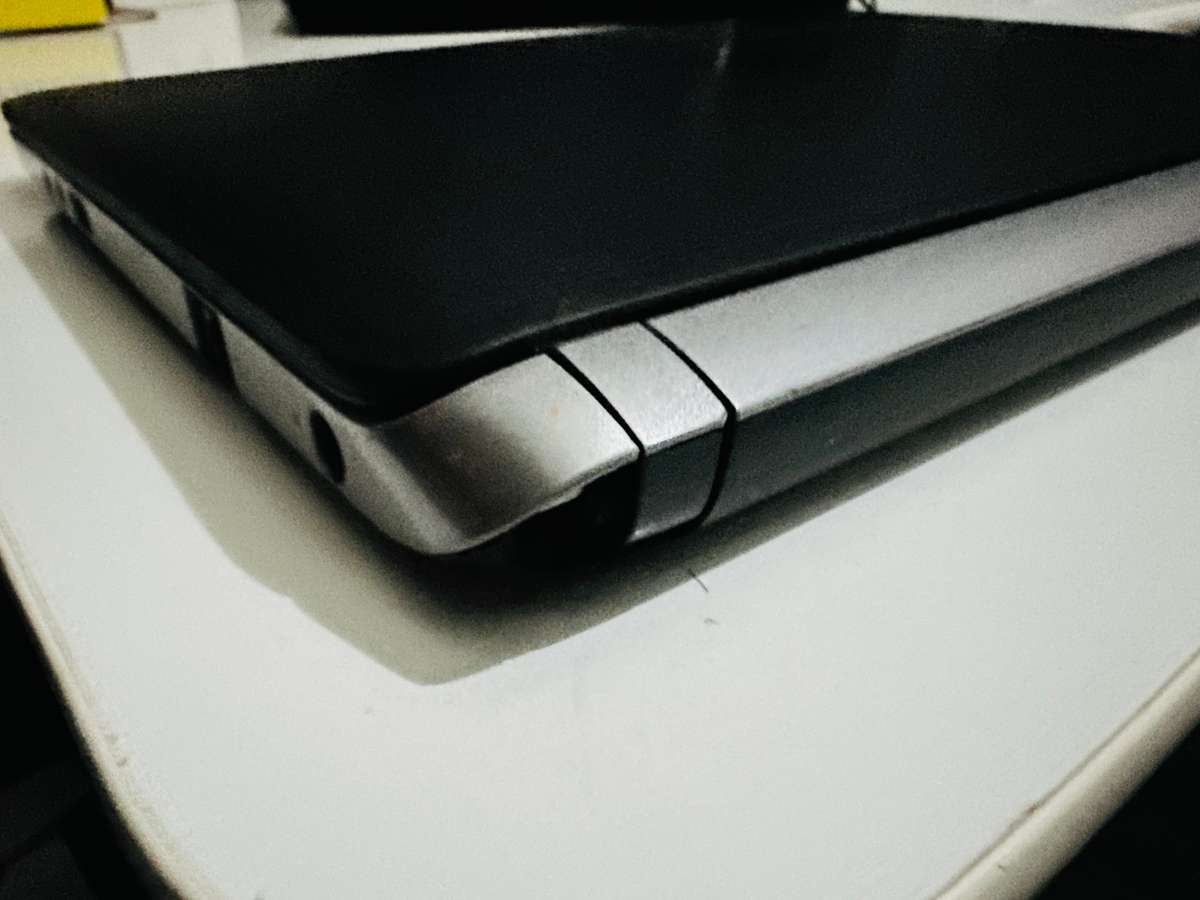 HP ProBook 430 G3 13.3` Intel Core i3 Notebook 8GB Ram 500GB HDD