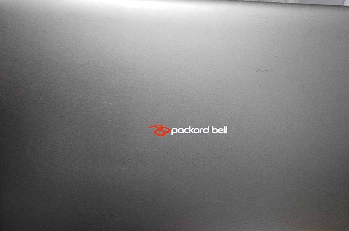 Packard Bell I7