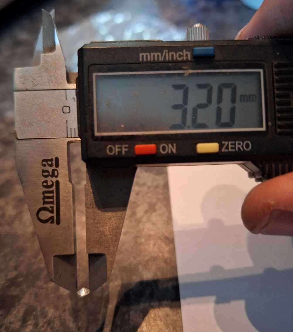 8x Natural old mined diamonds