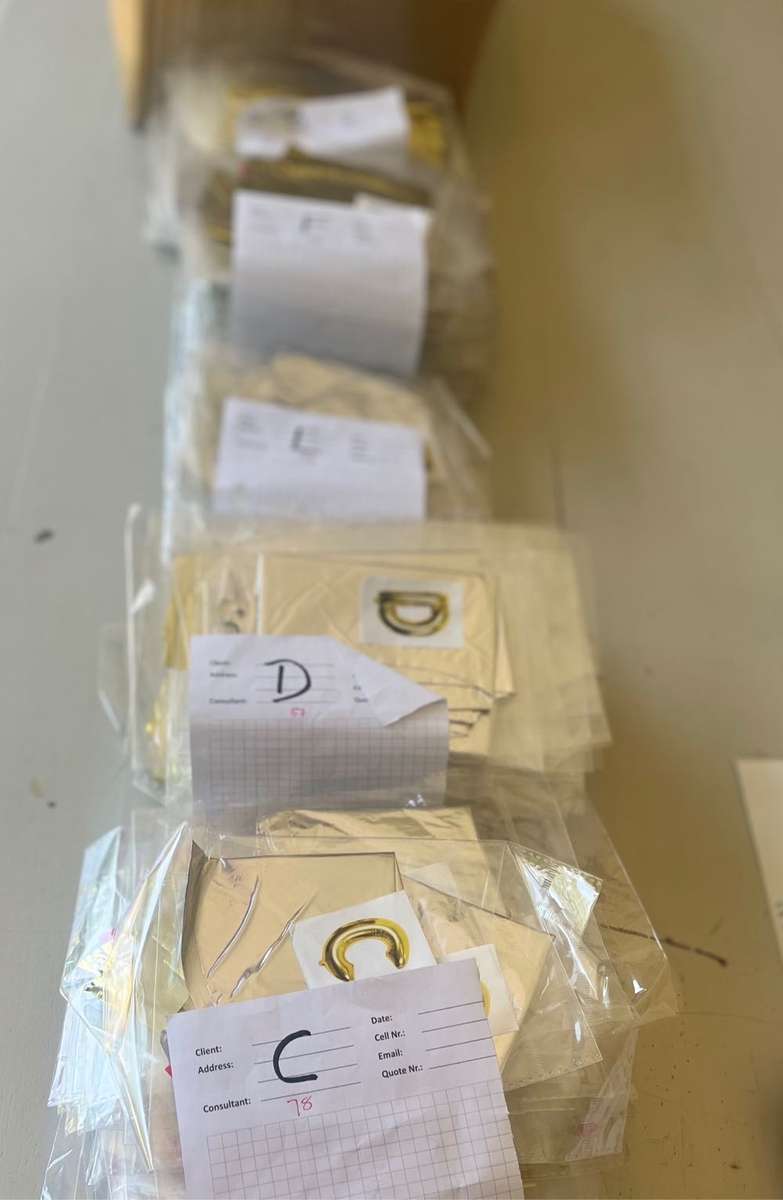 Bulk lot of 2125 foil balloons!!