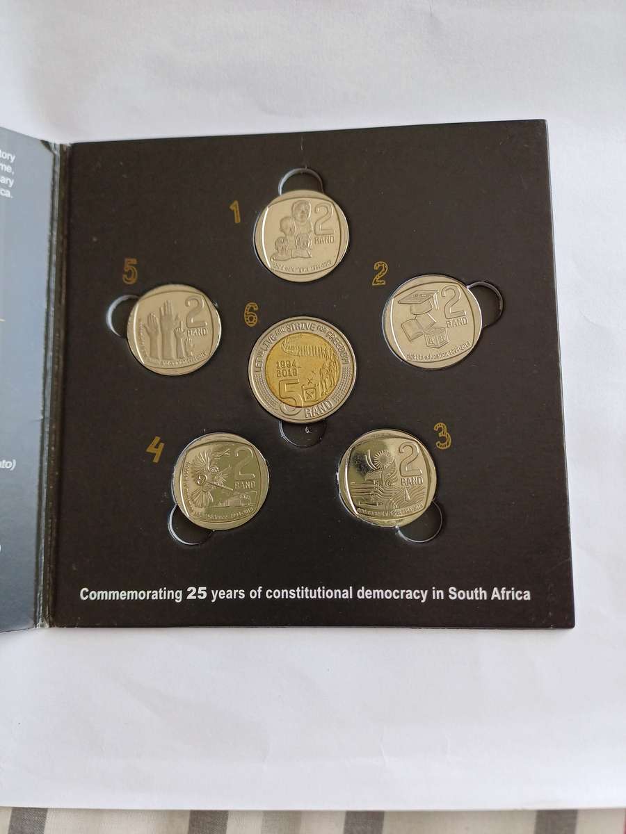 2019 Commemorative coin set