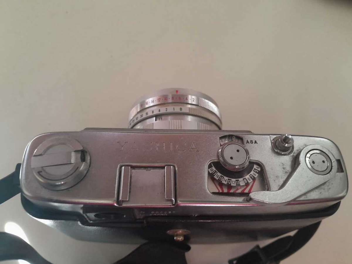 RELIST Vinatge Yashica minister 111