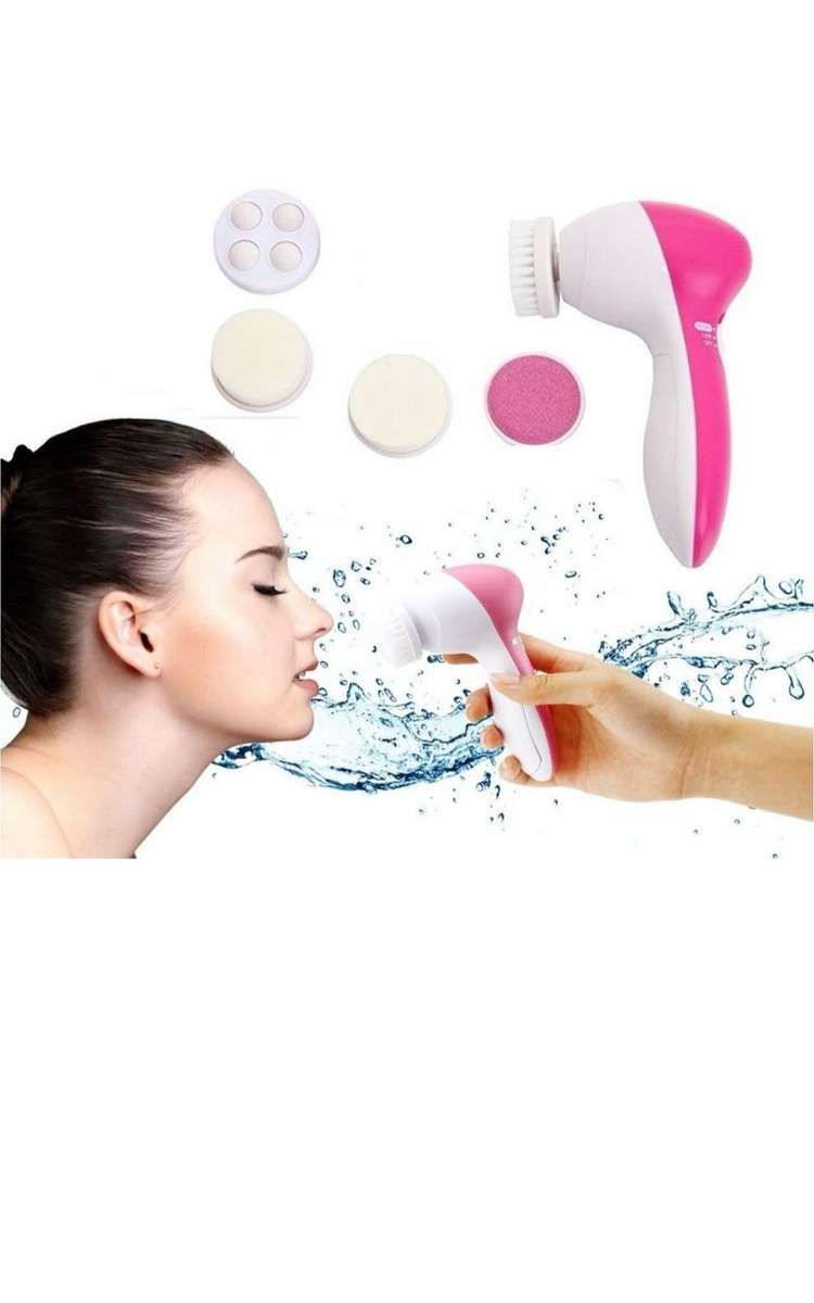Multi-Function Facial Skin Care Electric Massager & Scrubber *** UNBOXED DEAL***
