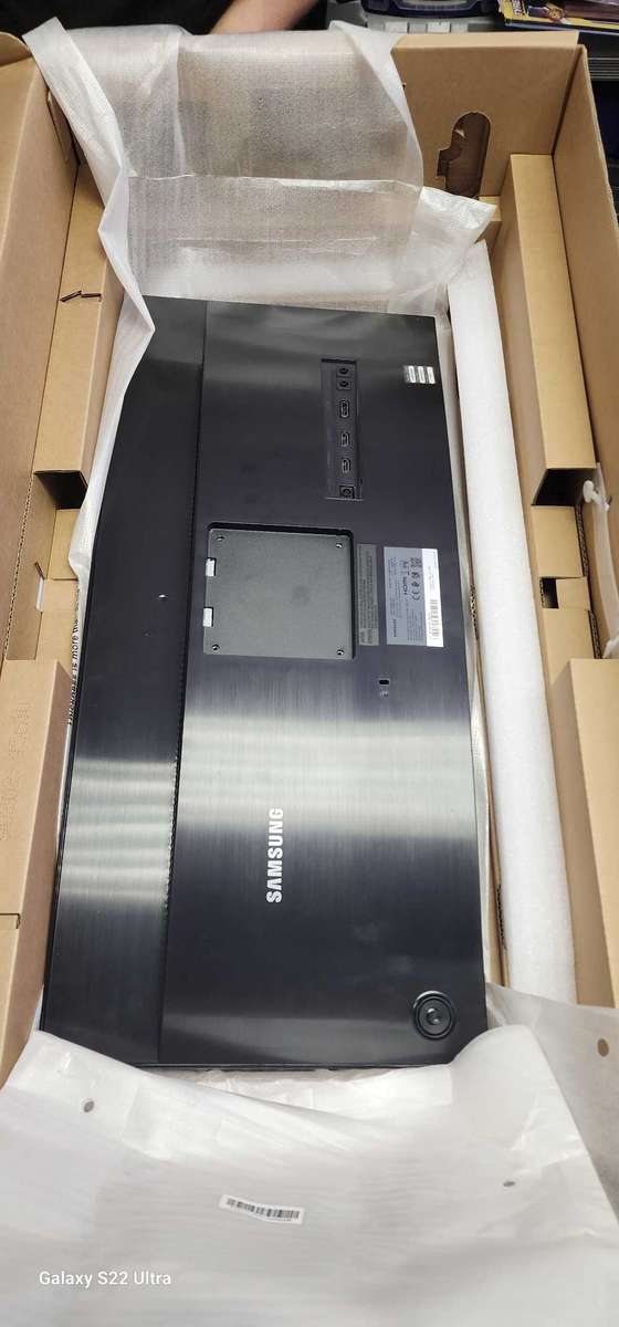 Samsung 29" Ultra WQHD Display