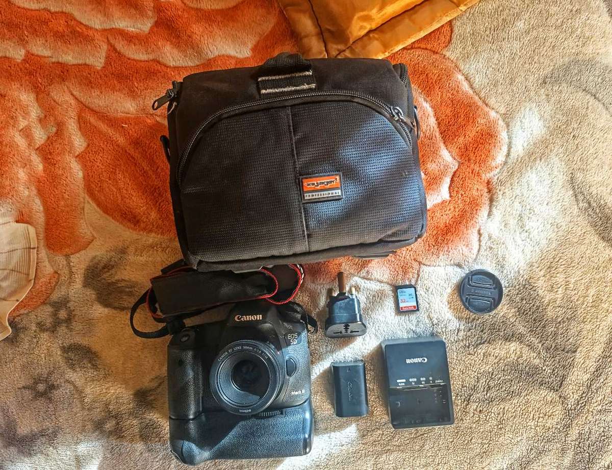 Canon EOS 5D Mark iii 22.3MP + Grip