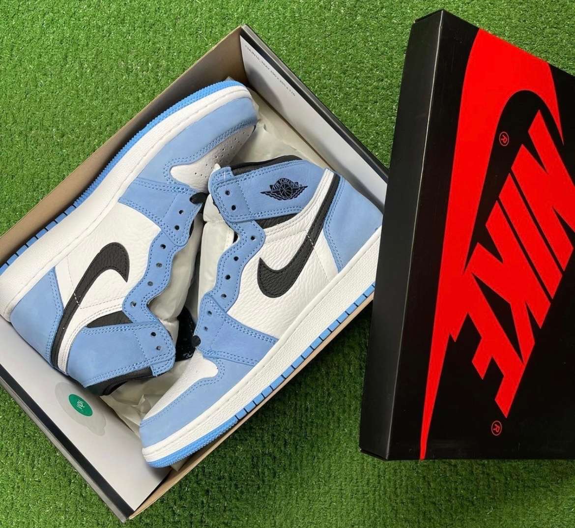 NIke Jordans 1 Retro High