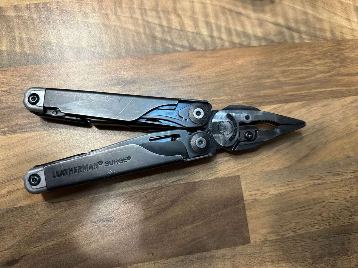 Leatherman Surge Tool Black w/Imported Kydex holster & Nylon Premium Pouch