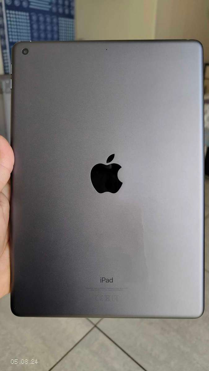 Apple iPad 10.2' (2019)7th gen 32GB space grey WIFI ONLY (pre owned)