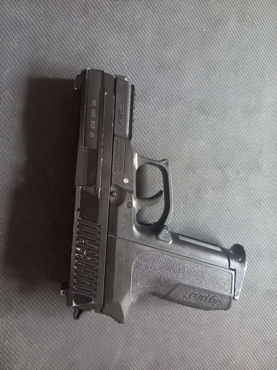 CO2 airsoft pistol Sig Sauer SP2022 4.5mm cal.