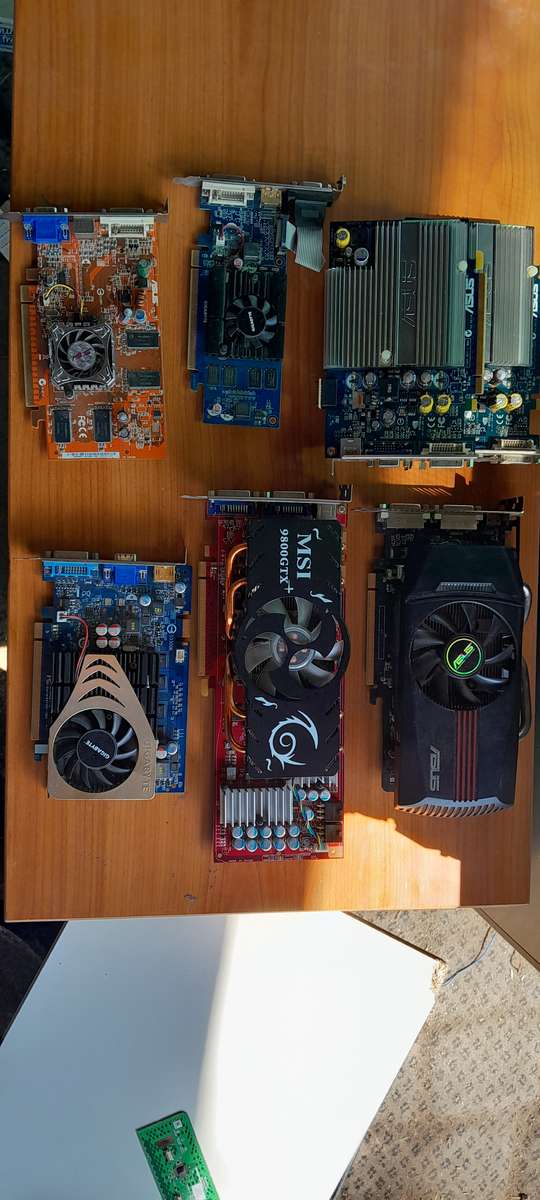 PC GRAFIX CARD JOBLOT