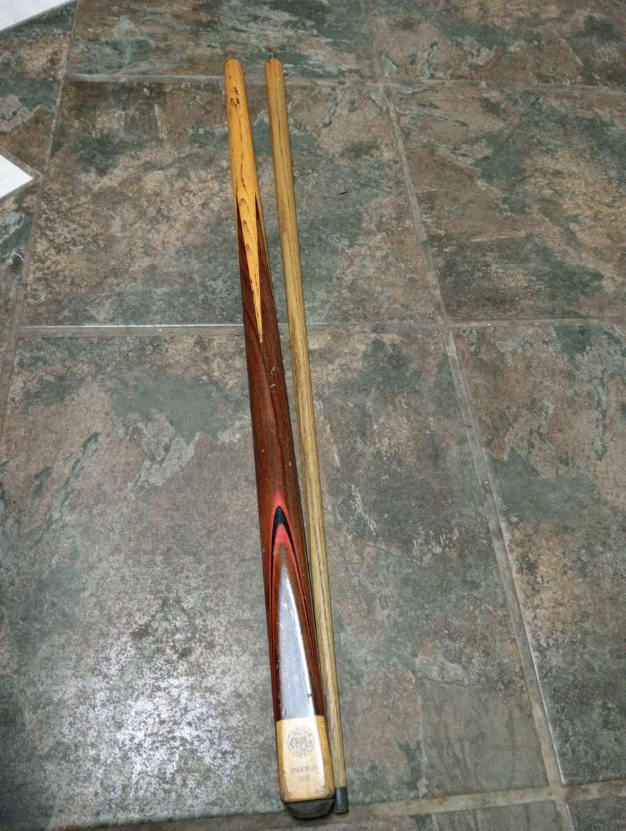 Pool cue