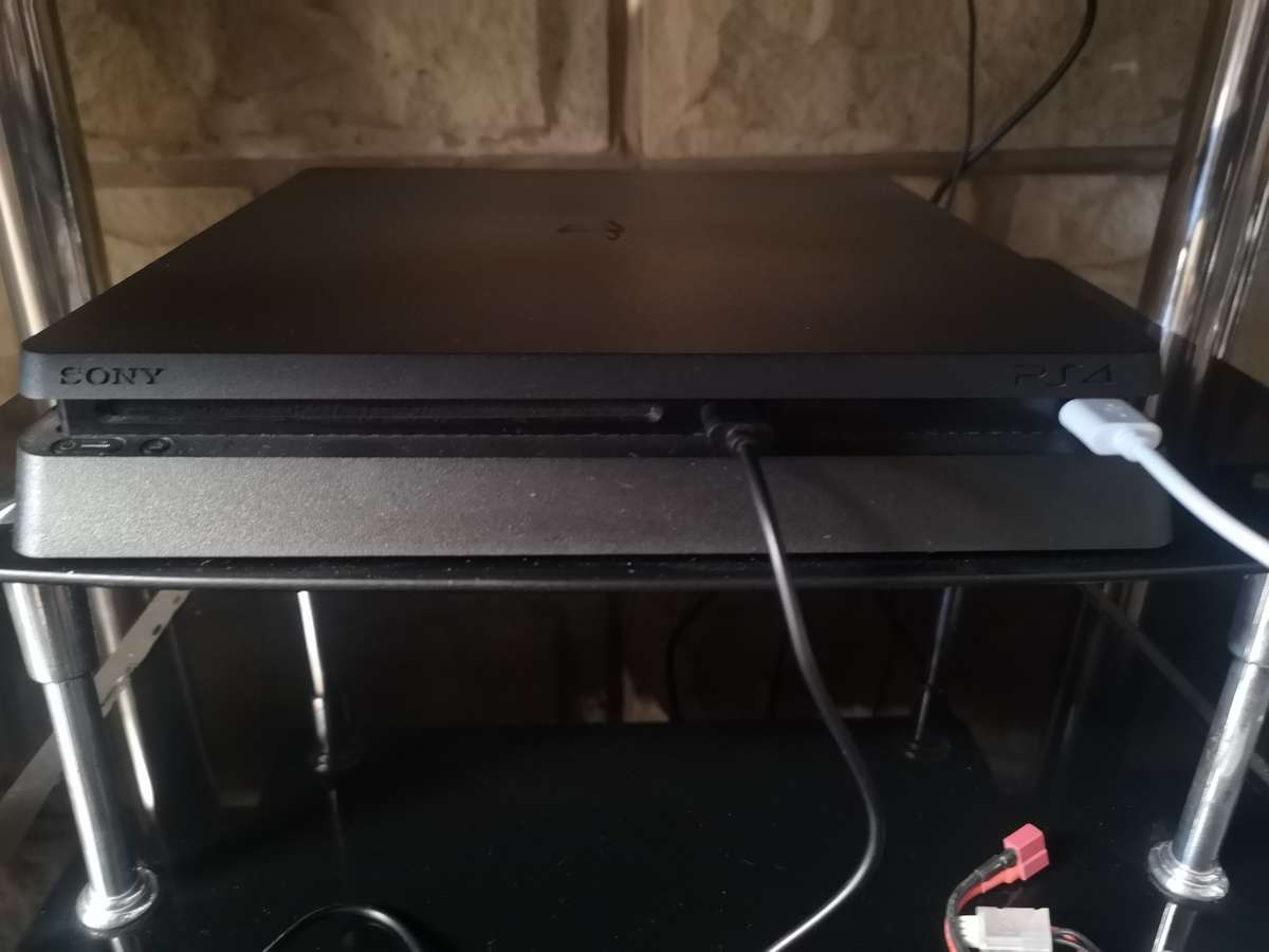 Playstation 4 with 2 controllers