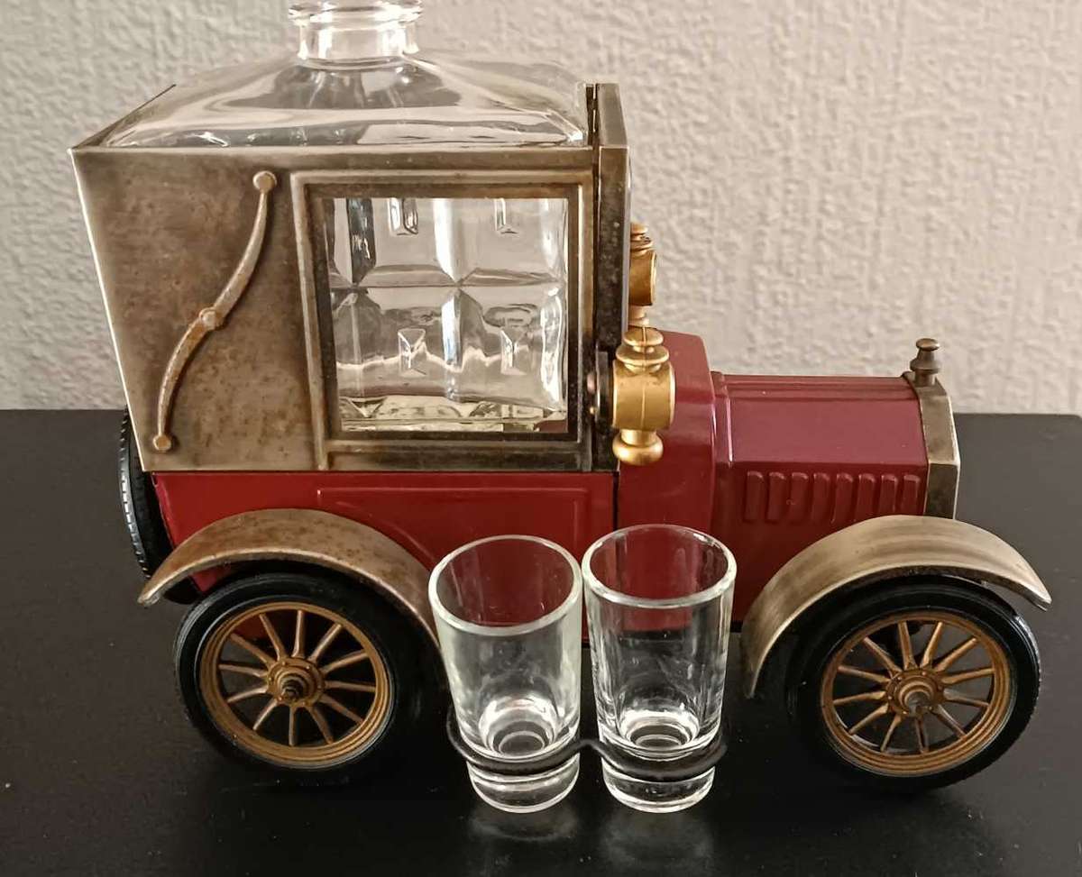 Wind up music vintage 1918 Ford truck model liquor decanter set