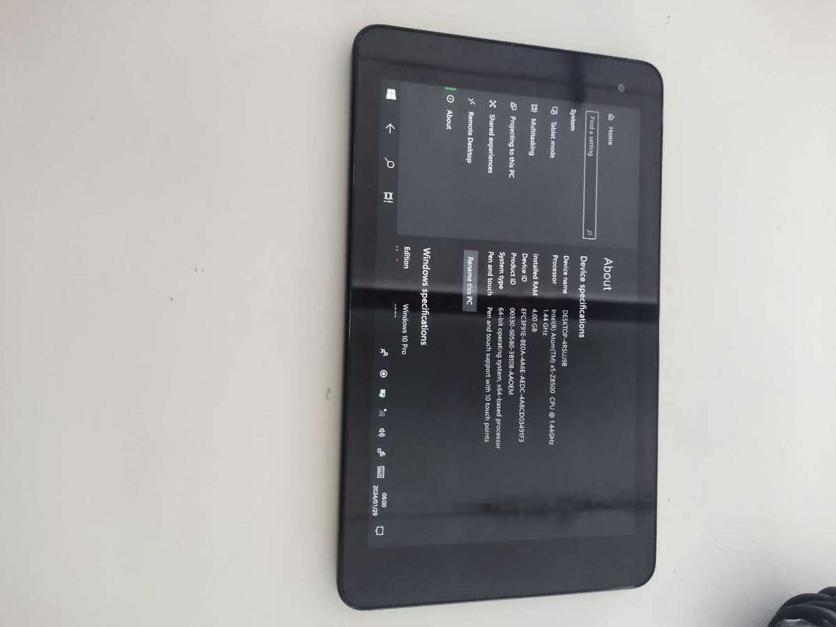 Dell Venue 8 Pro 5855**intel Atom Z8500 Quad Core**4GB Ram**64GB Rom**