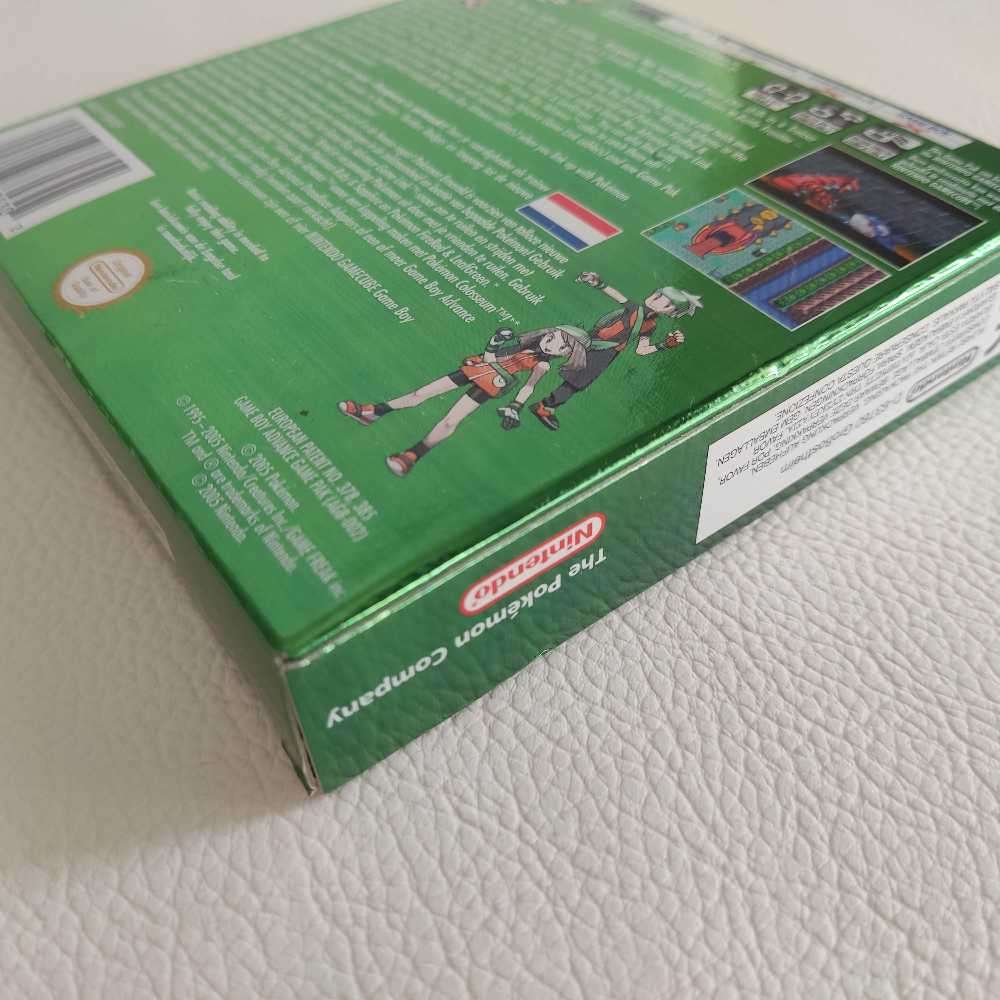 Pokémon Emerald Version Nintendo Gameboy Gba