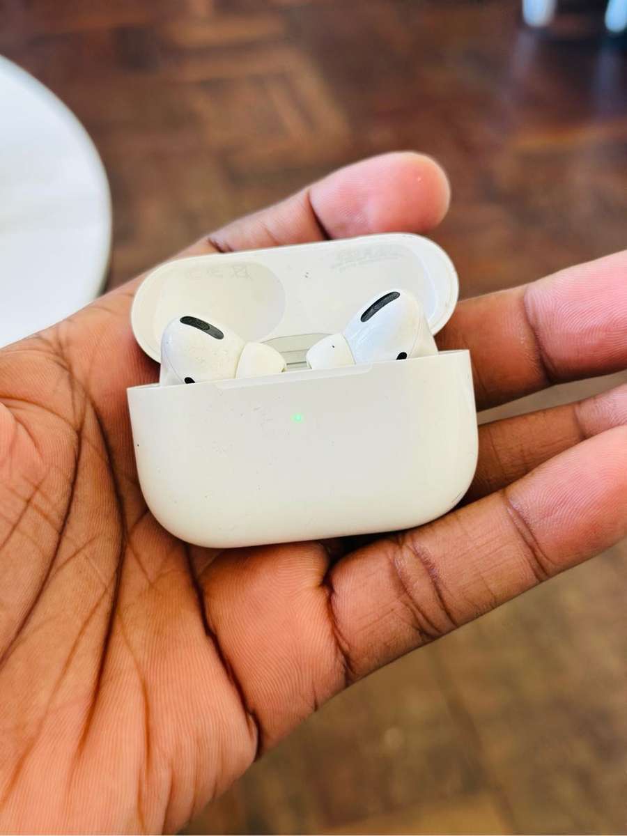 Apple AirPods Pro 1st Gen