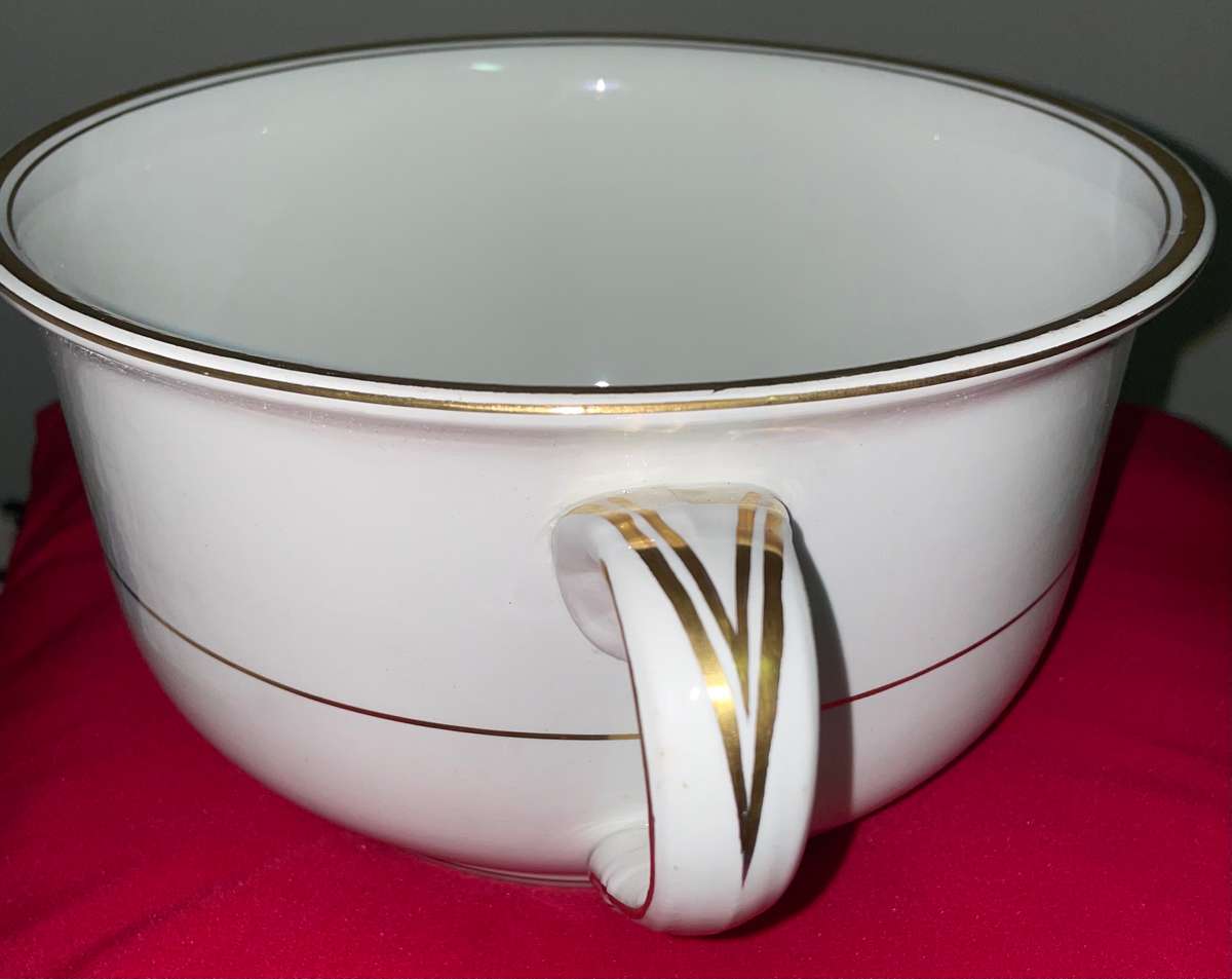 Vintage Sale - Chamber Pot - Ashworth Bros England