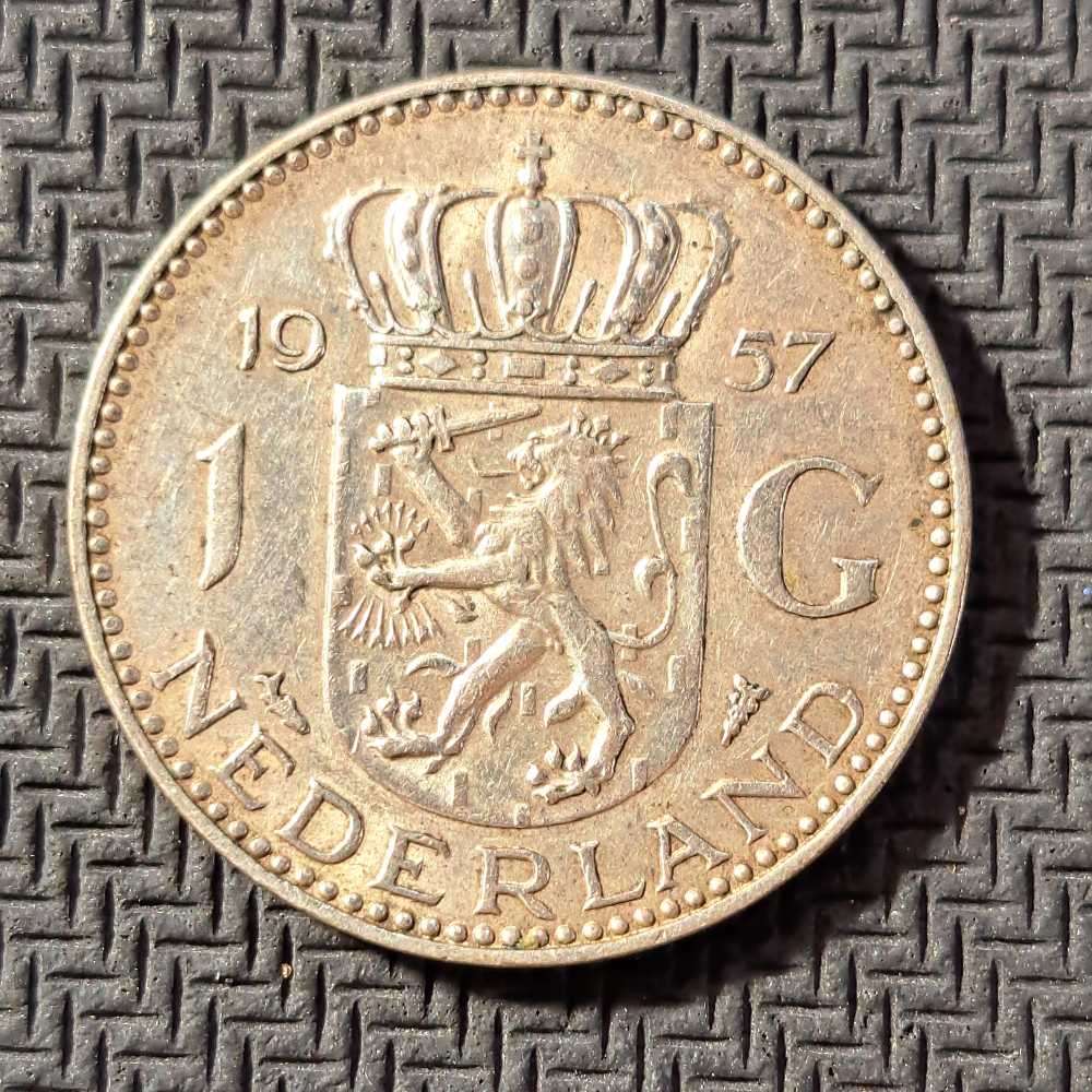 Silver coins, Netherlands, 1 Gulden x 5. One bid takes all