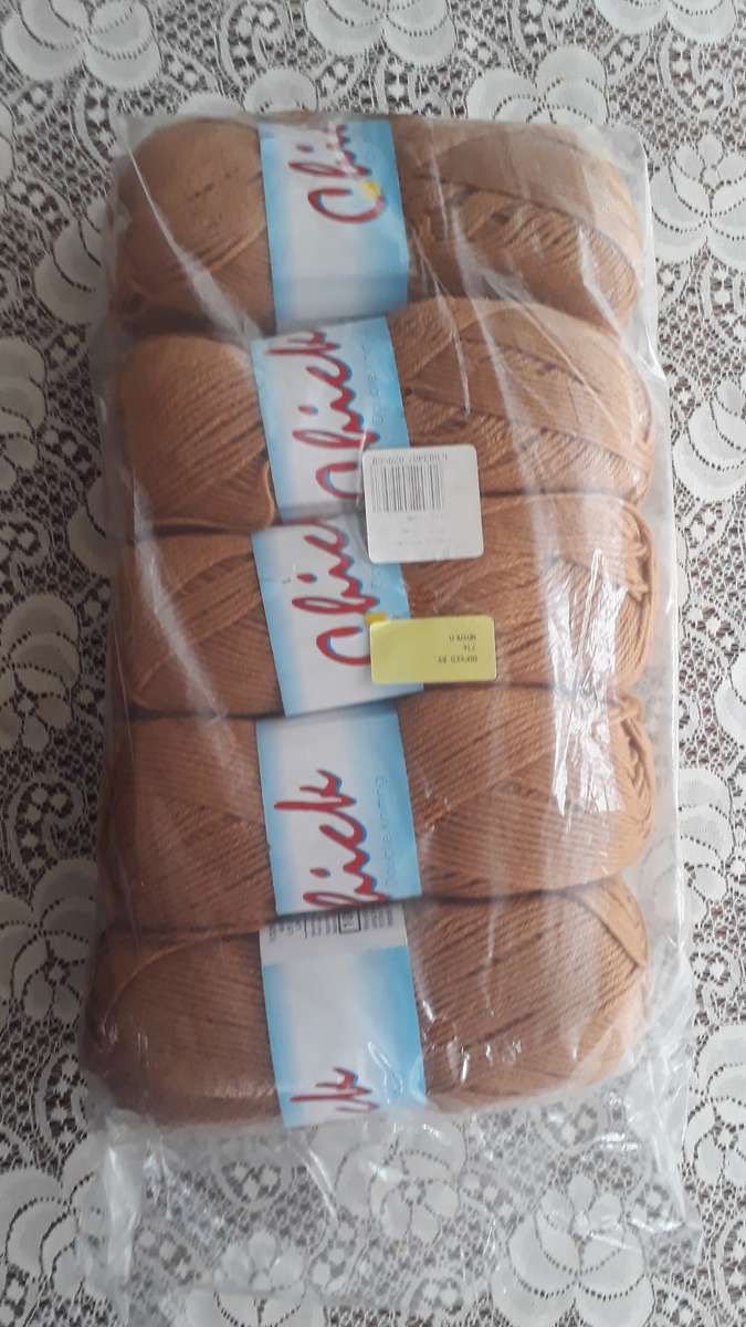 KNITTING YARN: CHICK DK KNITTING YARN/WOOL PACK - CAMEL COLOUR - 5 X 100G BALLS