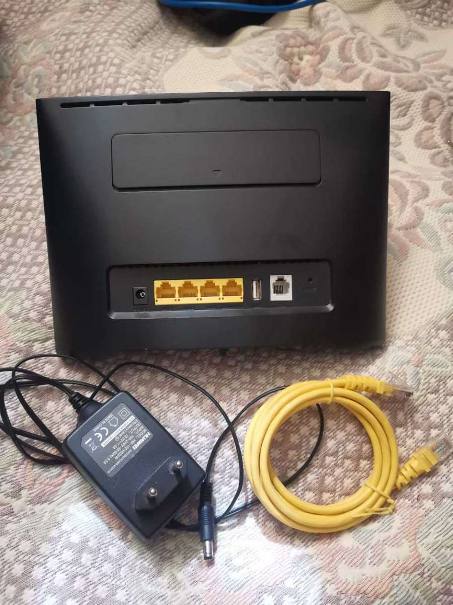 Huawei B525 4G LTE wifi router