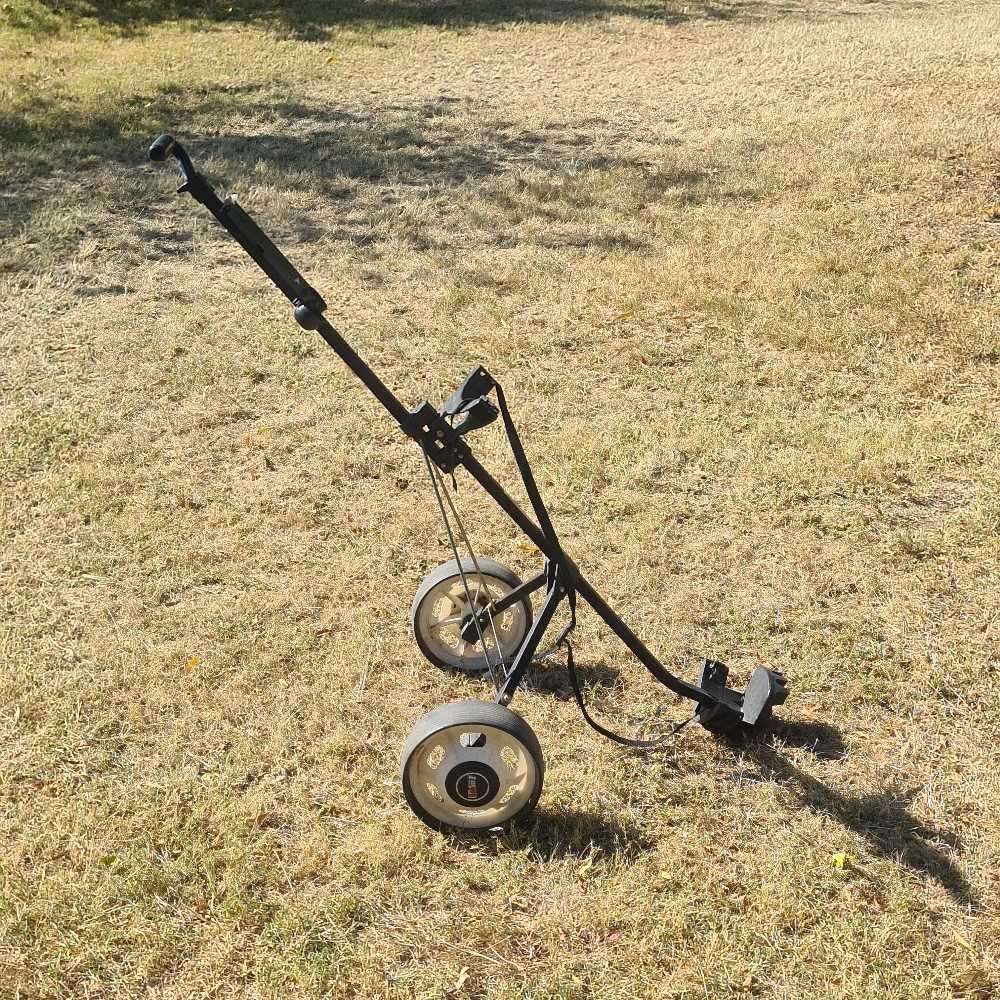 Two-wheel trolley golf cart