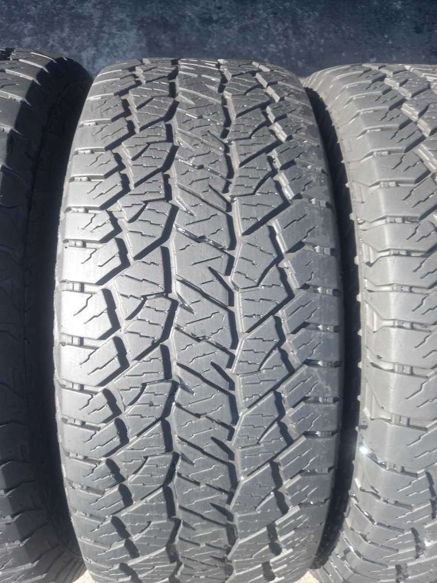 265/65/17 Hankook Dinapro AT2.