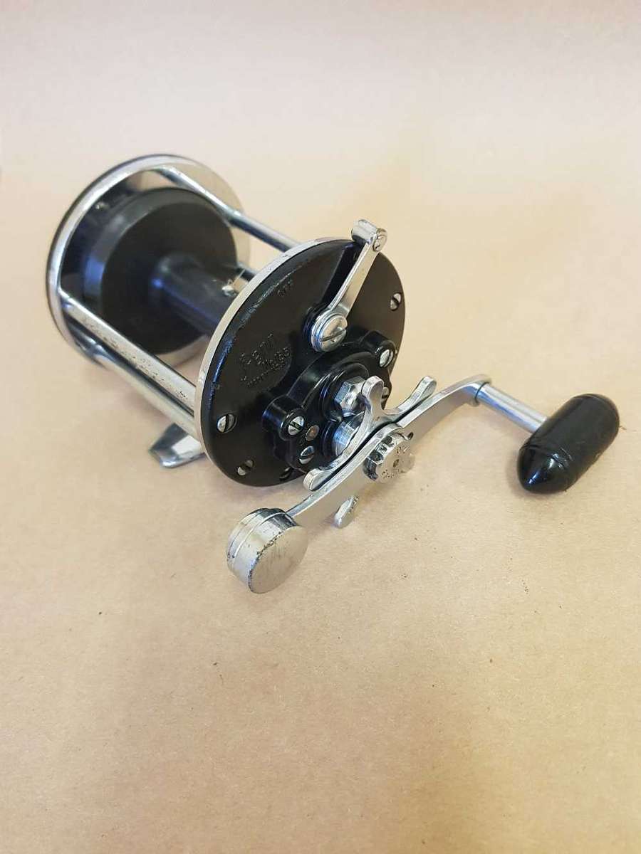 Penn 155. Aluminium spool.