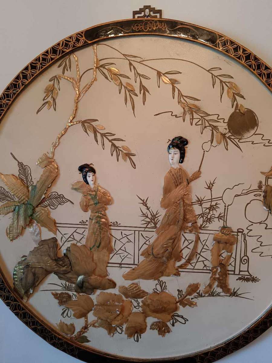 Large  Oriental Round Wall Panel Inlaid Mother of Pearl