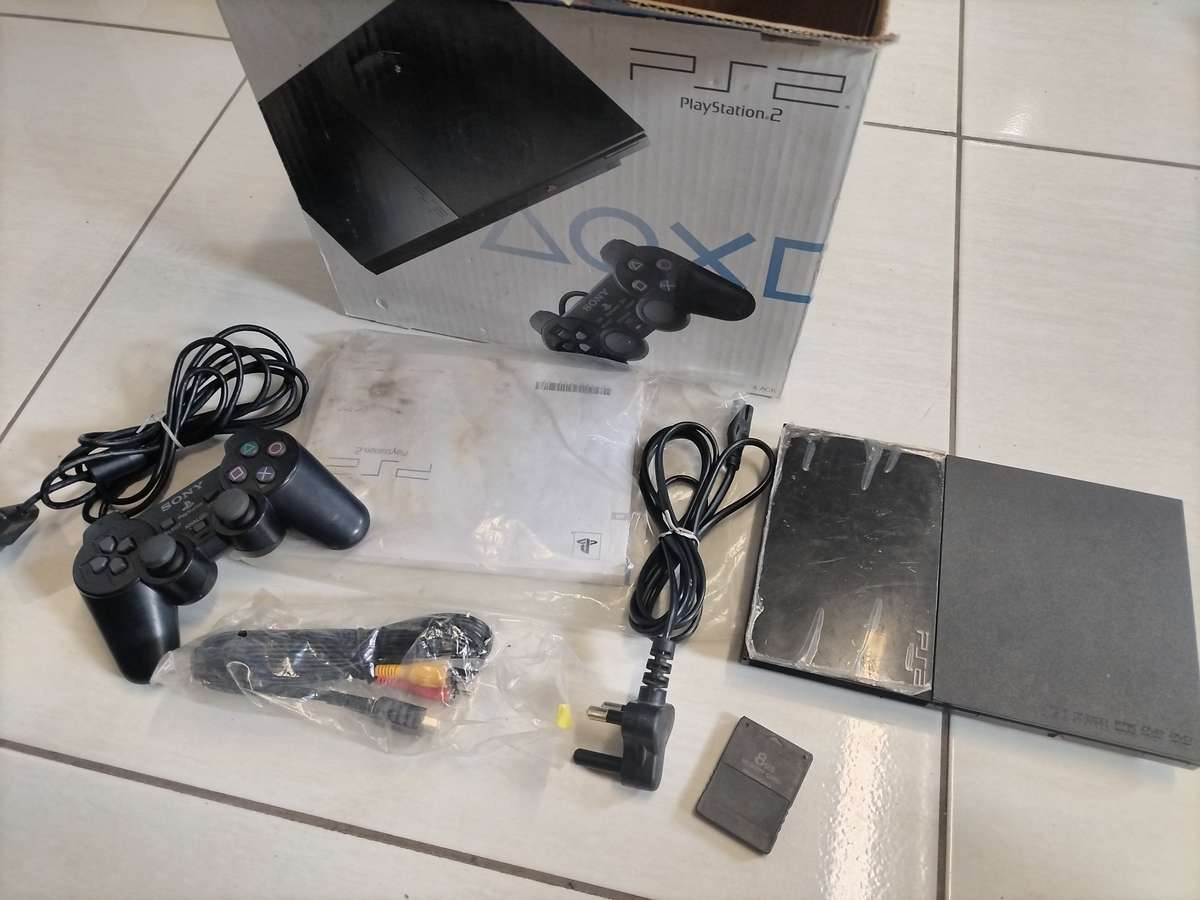 Playstation 2 slim SCPH-90004 boxed