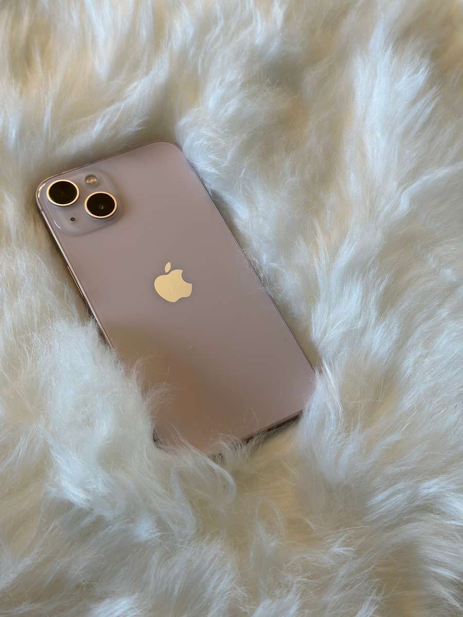 iPhone 13 256gb Light Pink