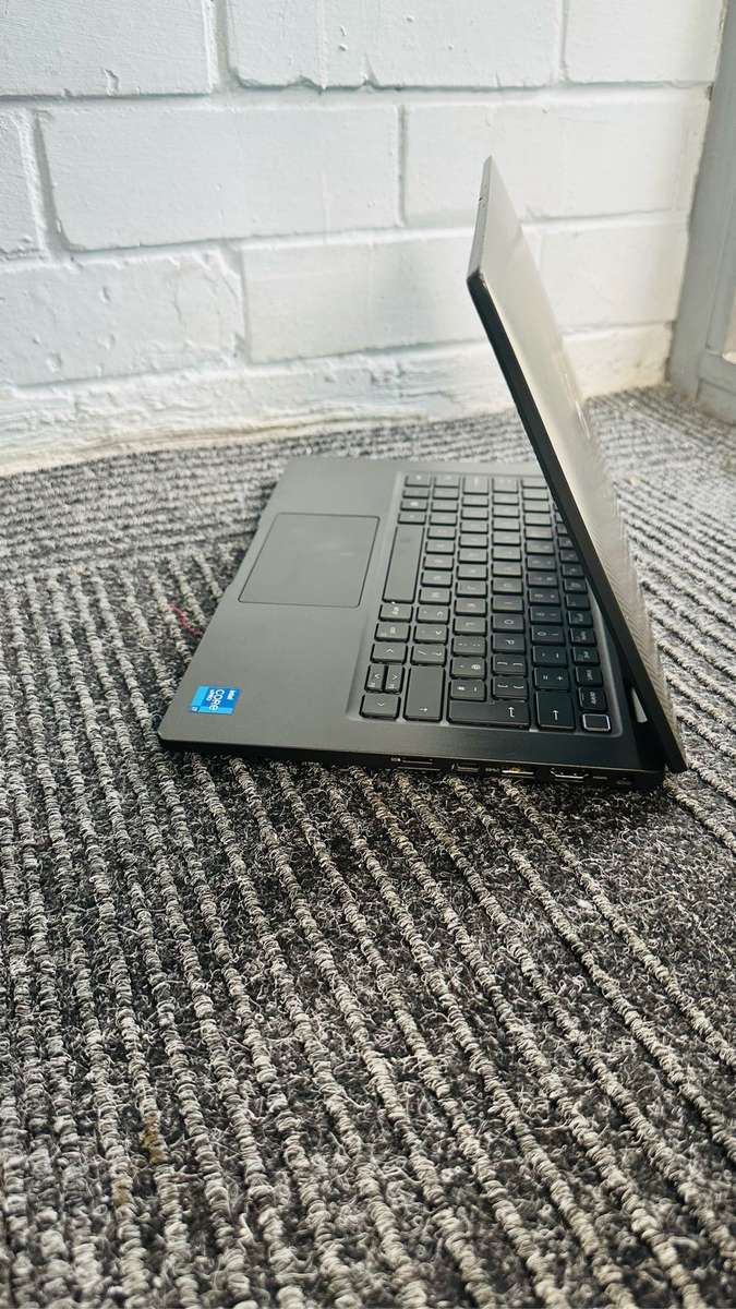 Dell Latitude 7320 13.3-inch Core i7-1185G7 Laptop
