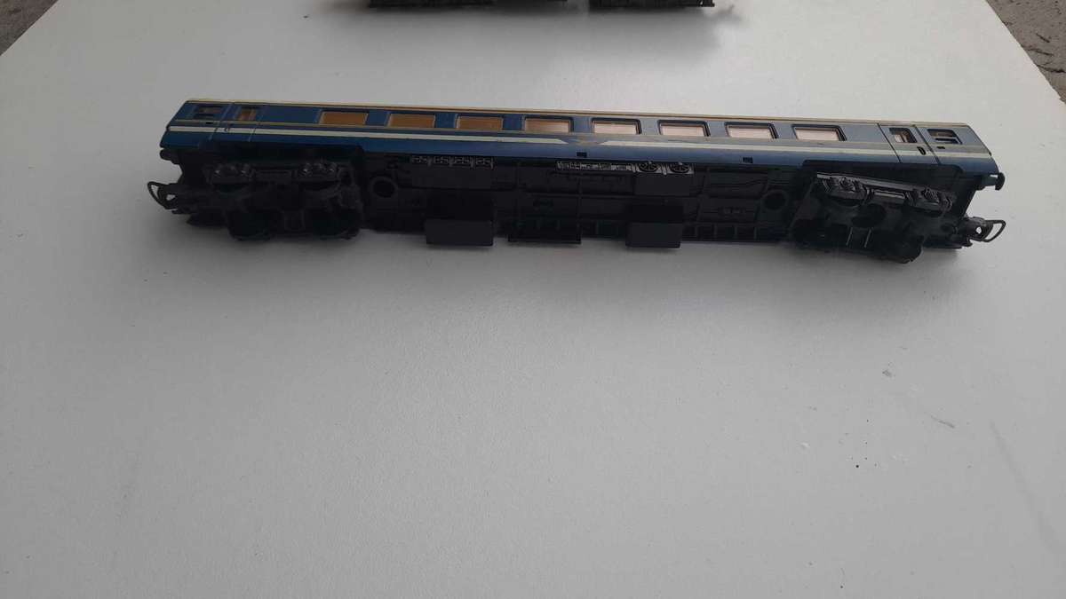 HO LIMA blue train coach