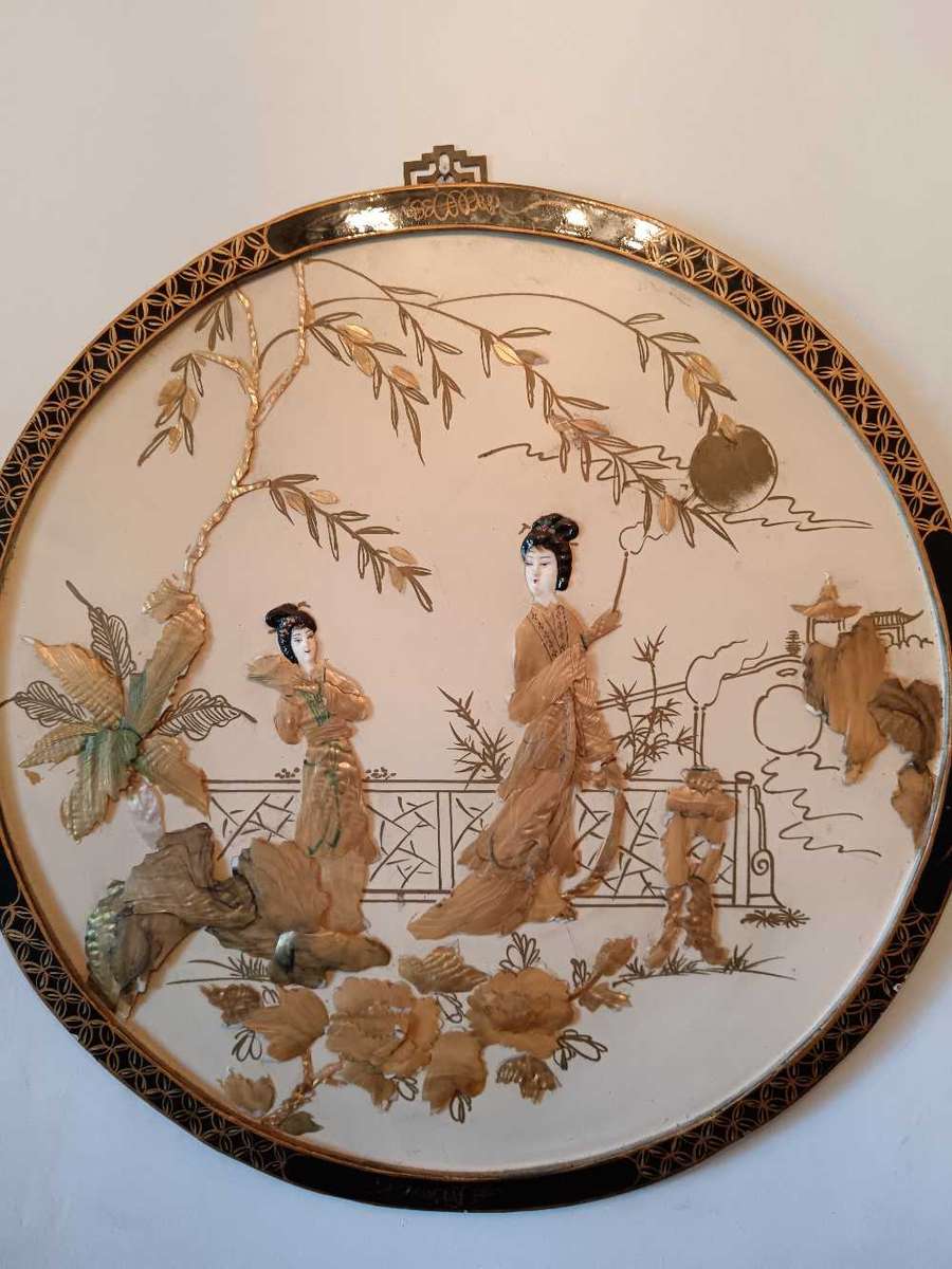 Large  Oriental Round Wall Panel Inlaid Mother of Pearl