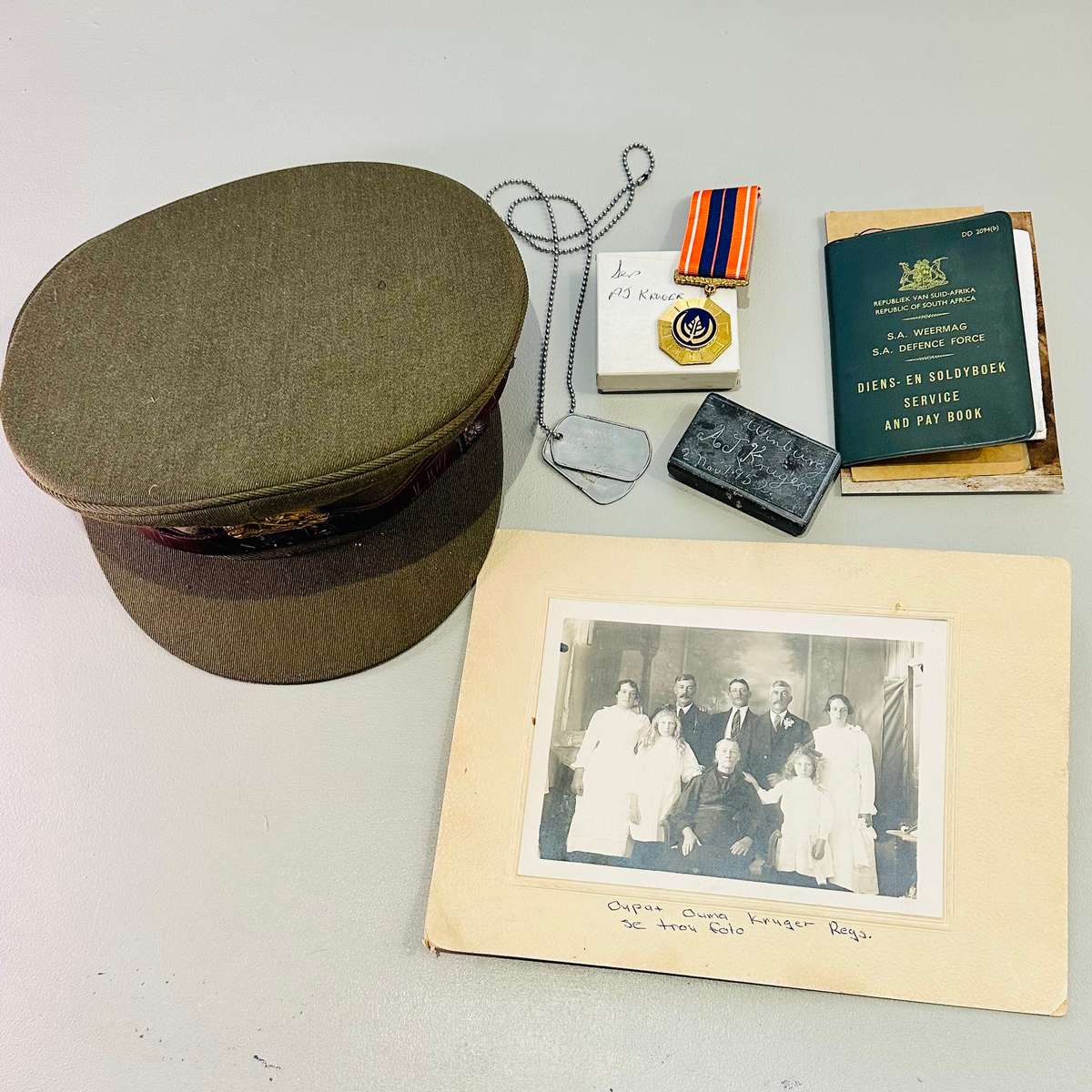 President Paul Kruger Family Member Militaria - Sersant AJ Kruger S.A. DEFENCE FORCE