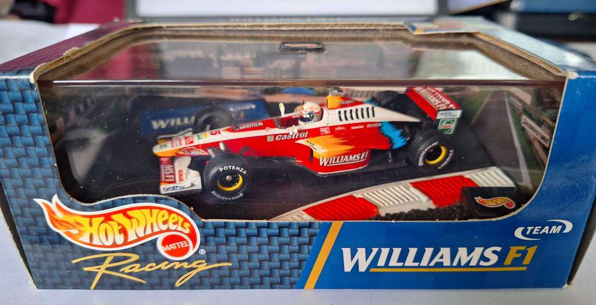 Set of 5 Hot wheels Racing models