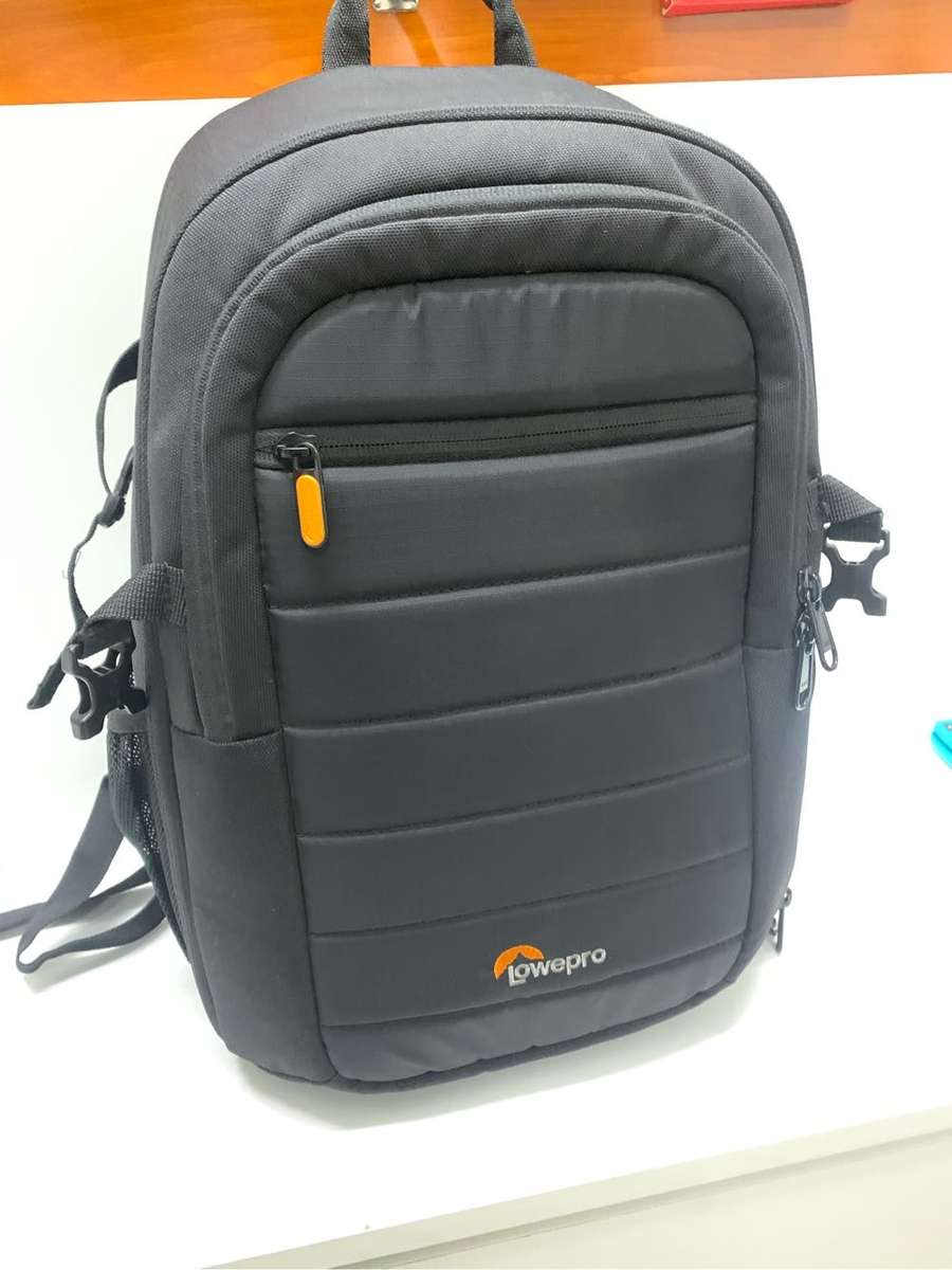 Lowepro Tahoe BP150  camera bag