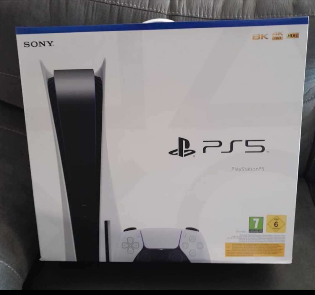 PS5 DISC EDITION IN PERFECT CONDITION